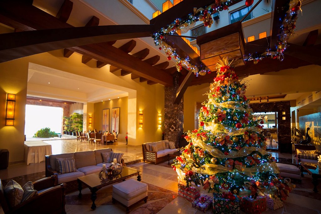 Christmas Celebrations at Garza Blanca Resorts