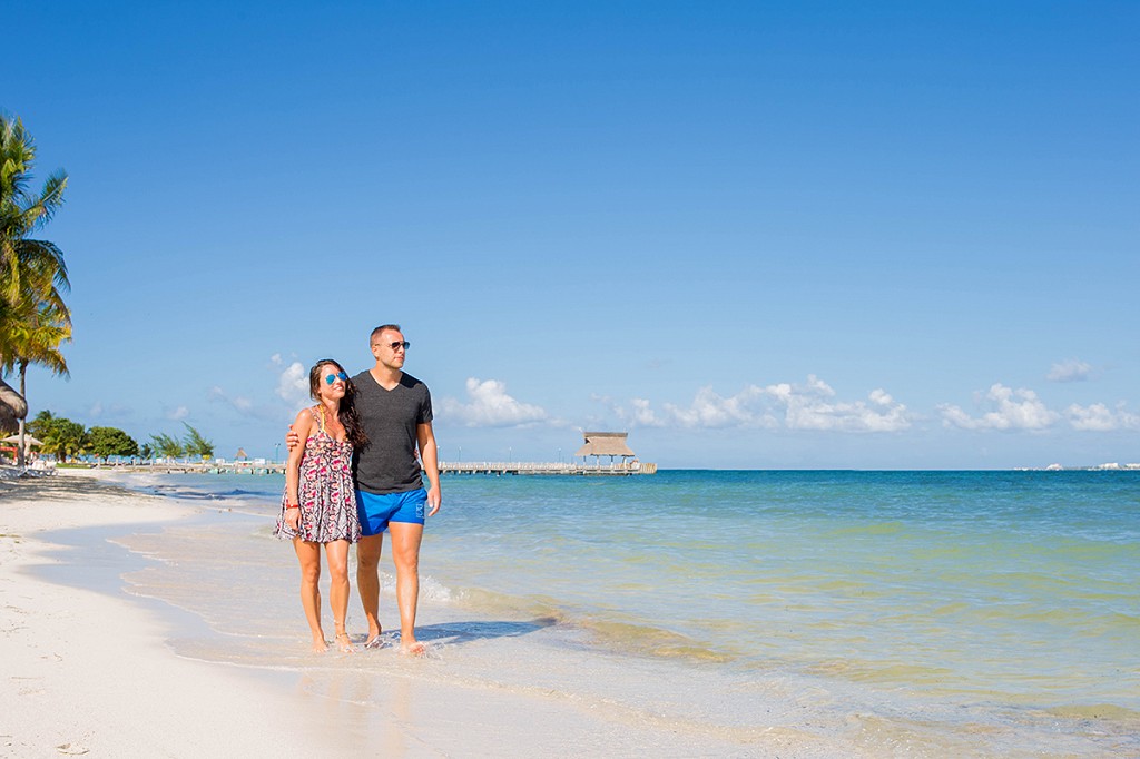 How to Make a Cancun Vacation Romantic