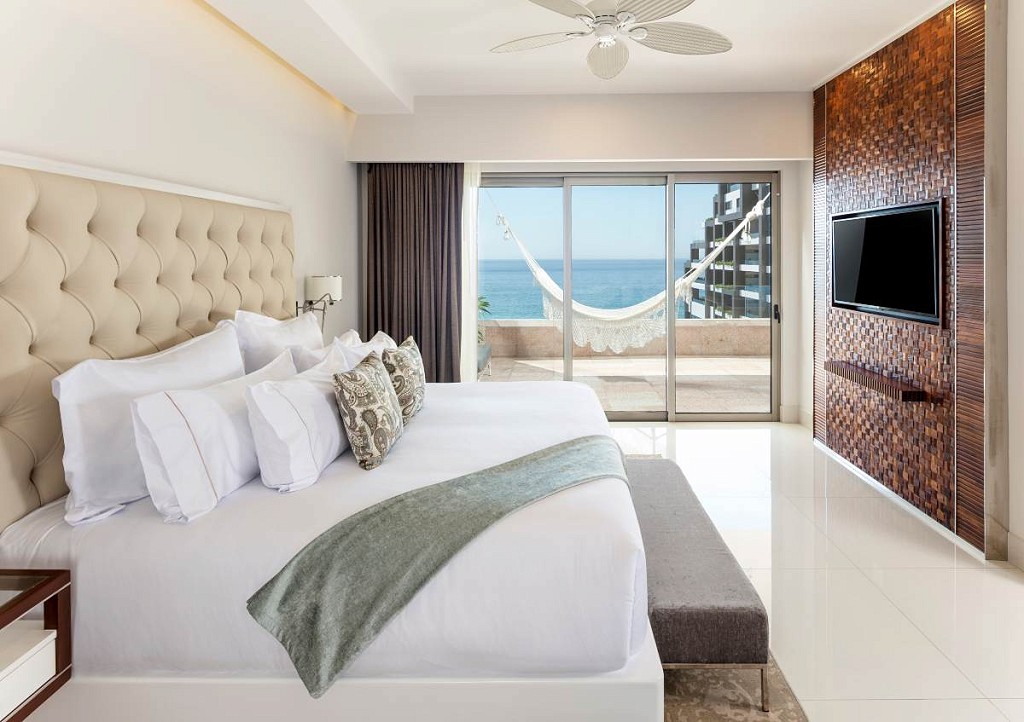 Perfect Suite for a Romantic Getaway in Cabo